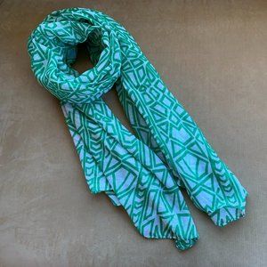 Green and White Geometric Print Scarf